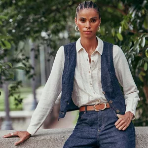 5 ideias de títulos:
1. Colete Alongado: O Guia Definitivo para um Estilo Sofisticado
2. Maxicolete: Como Incorporar essa Peça-Chave no seu Guarda-Roupa
3. Dicas de Styling: Transforme seu Visual com o Colete de Alfaiataria
4. Do Casual ao Elegante: Versatilidade do Colete Alongado
5. Colete Masculino: Tendências e Como Usar com Estilo