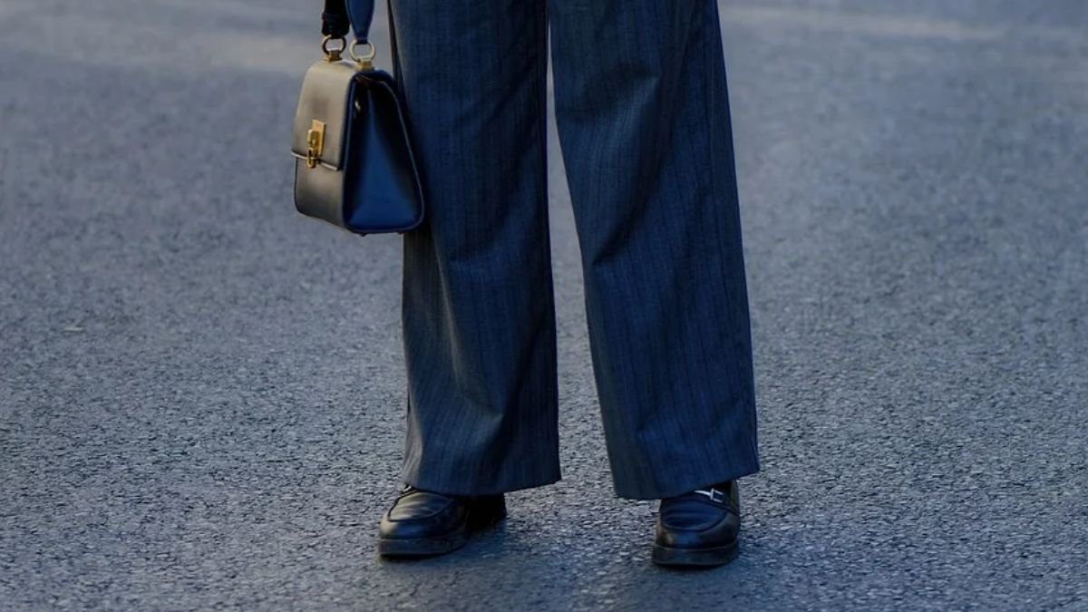 Cores e Estampas: Harmonizando a Pantalona com Sapatos Baixos - inspiração 1