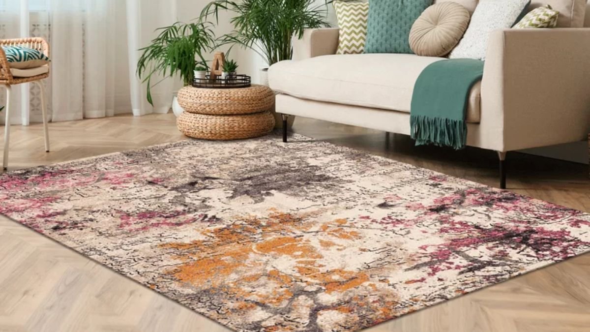 O toque final: Use o tapete para unir cores e texturas, criando um ambiente coeso e convidativo. Pense na sua cor e estampa favorita para dar vida ao seu espaço. - inspiração 2