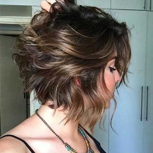 Cores que Valorizam: A Combinação Perfeita com seu Novo Corte Curto - inspiração 1