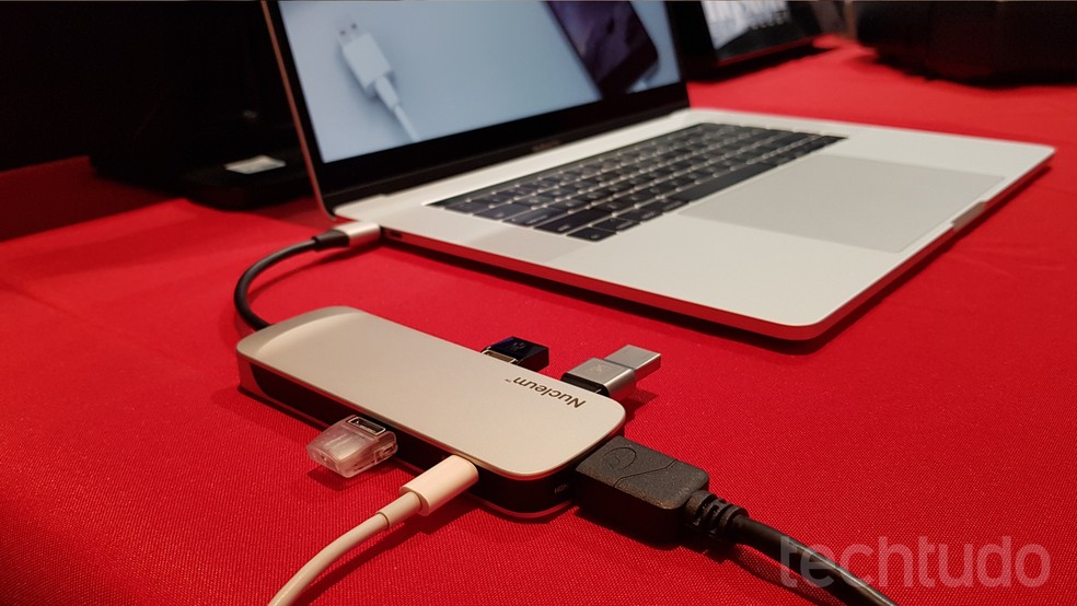 Conexões Diversas: USB-C, HDMI e Leitor de Cartão no Mesmo Pacote - inspiração 2