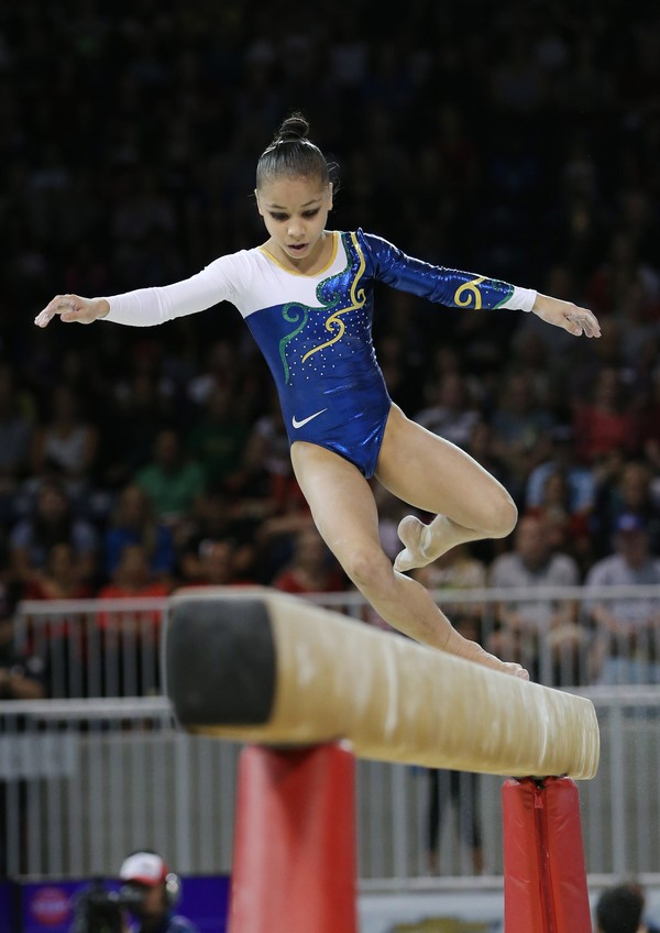 Trave de Equilíbrio: Precisão, Graça e Coragem em 10 Centímetros - inspiração 1