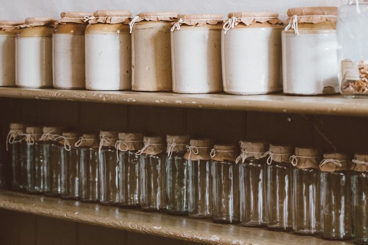 Manutenção e Limpeza: Mantenha Seus Temperos Frescos e a Parede Impecável - inspiração 2