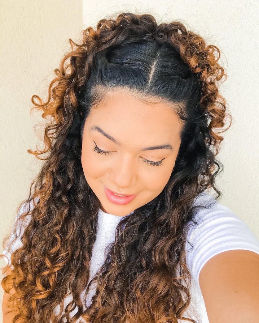 O Messy Bun Despojado: Cachos Soltos em Segundos - inspiração 1