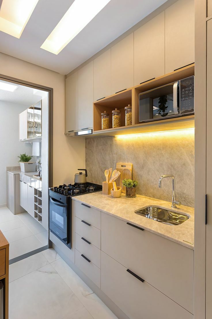 prateleira madeira ou metal cozinha pequena