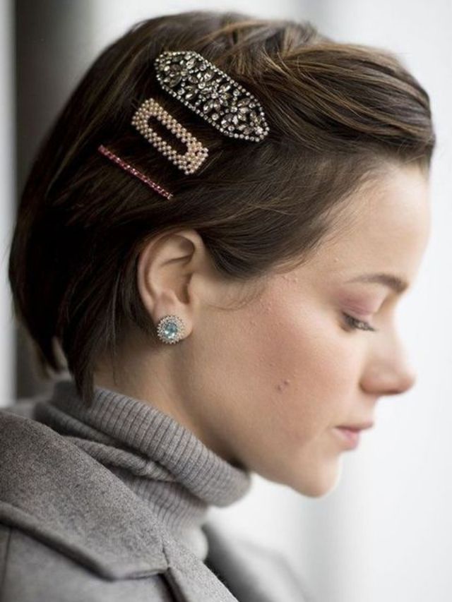 Tendências 2025: Maxicolares e Brincos para Cabelos Curtos