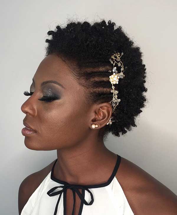 Guia Completo: Acessórios Essenciais para Cabelos Curtos em 2025