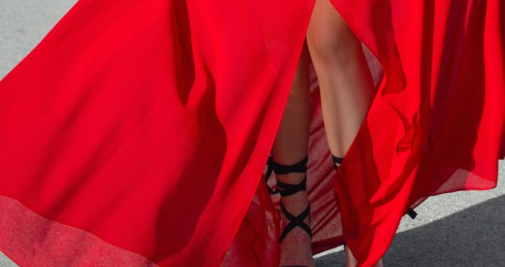 acessórios para vestido vermelho justo