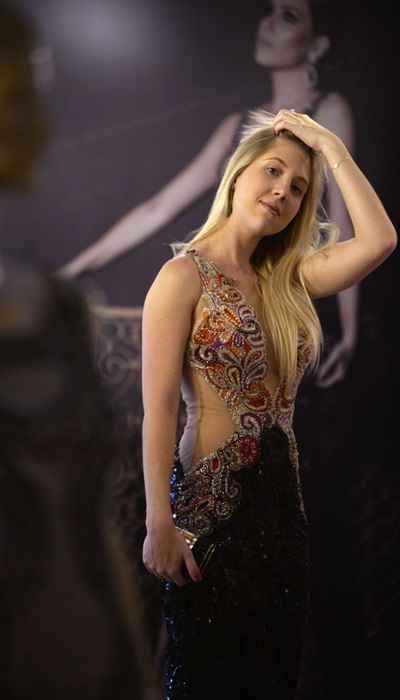 Comparativo: Plataformas de Aluguel de Vestidos de Luxo - Qual a Melhor Opção?