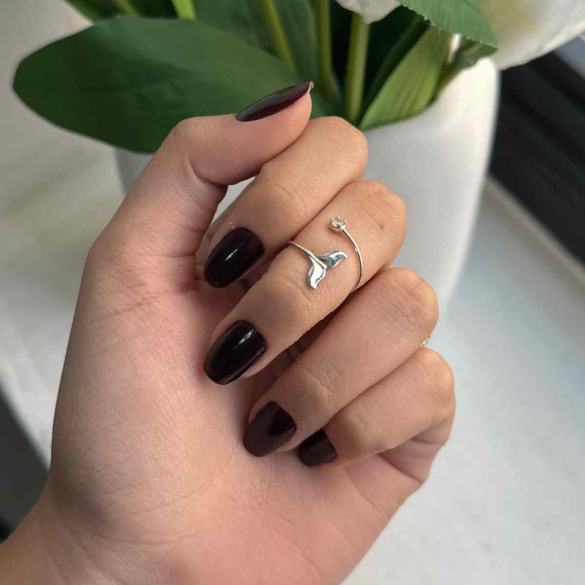 5 ideias de títulos:
1. Anel de Falange: O Guia Completo para Usar e Combinar
2. Mix de Anéis: Como Criar o Visual Perfeito com Anéis de Falange
3. Anel de Falange: Materiais