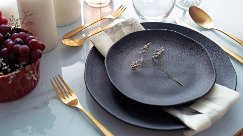 Guia completo para montar sua mesa posta com louças Oxford