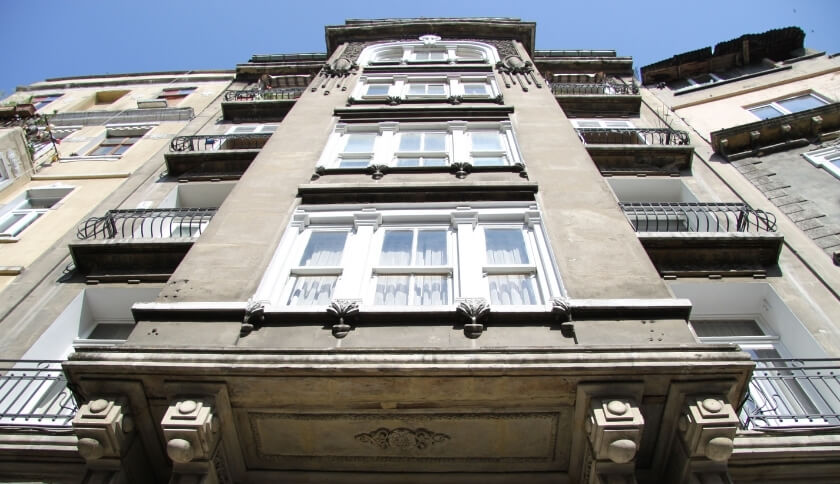 Como Avaliar a Estrutura de um Apartamento Antigo Antes de Comprar