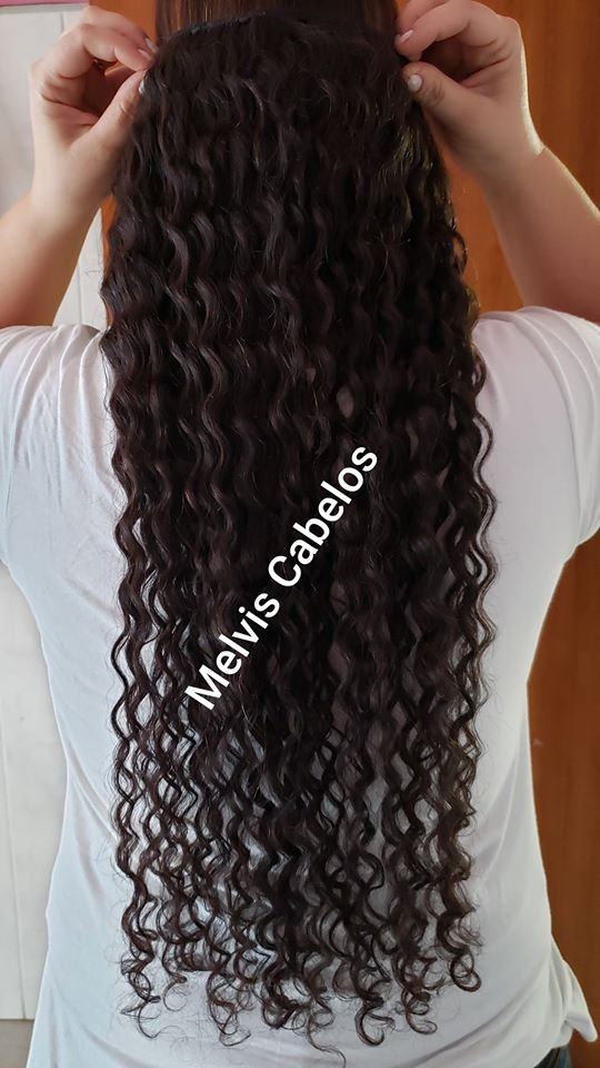 Apliques de Cabelo Cacheado: Soluções para Volume e Comprimento