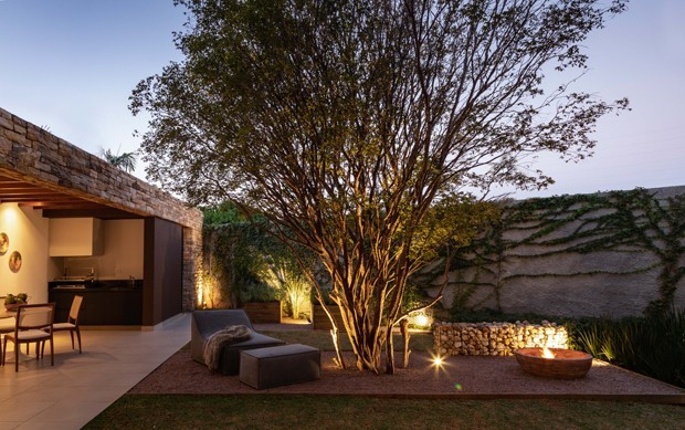 Tipos de Coberturas para Área Externa: Pergolados, Ombrelones e Toldos