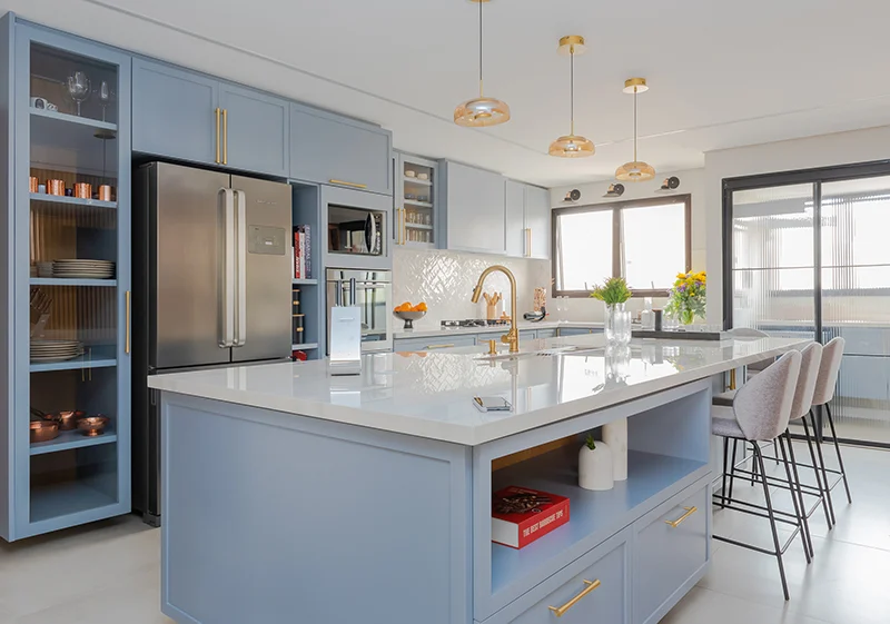 Inspirações de cozinhas azuis: do clássico ao moderno