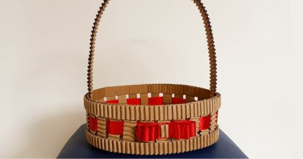 Brinquedos para Pets: Crie Conforto com Caixas Recicladas