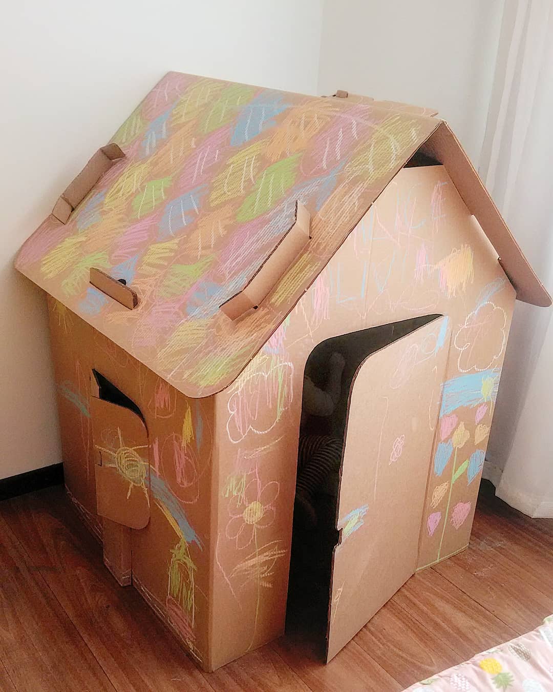 Ideias de Decoração Sustentável com Caixas de Papelão