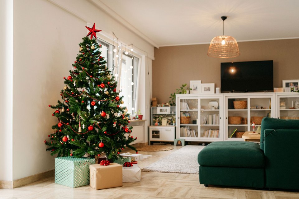 árvore de natal clássica vs moderna