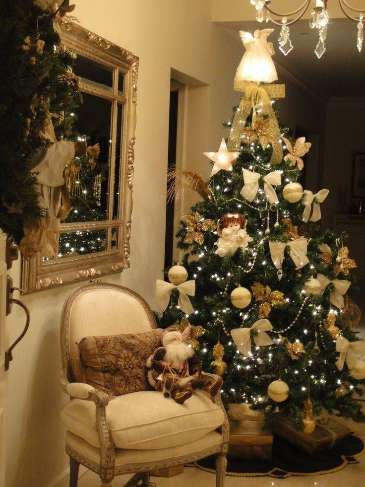 árvore de natal clássica vs moderna