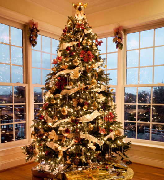 ideias de decoração para árvore de natal grande