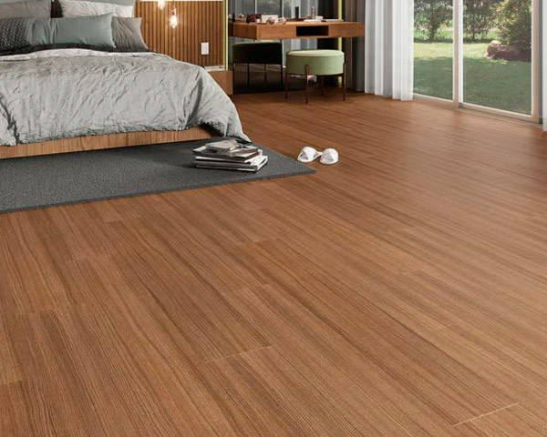 Piso Laminado ou Vinílico: Qual a Melhor Escolha para Sua Casa?