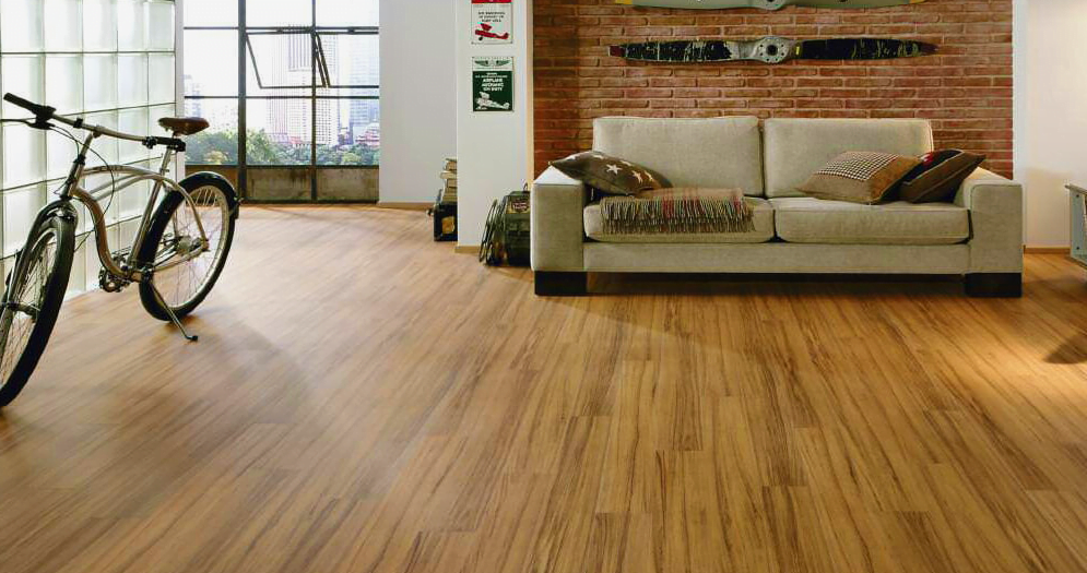 Pisos Laminados Resistentes à Água: Conheça as Melhores Marcas e Tecnologias