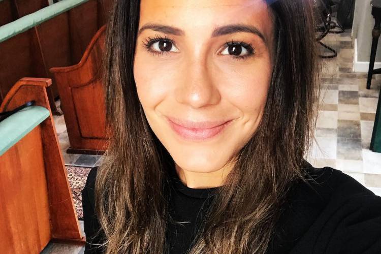 1. Juliana Knust: Uma Carreira de Sucesso na Televisão Brasileira
2. Os Papéis Mais Marcantes de Juliana Knust: De Malhação a Protagonista
3. Vida Pessoal de Juliana Knust: Relacionamentos