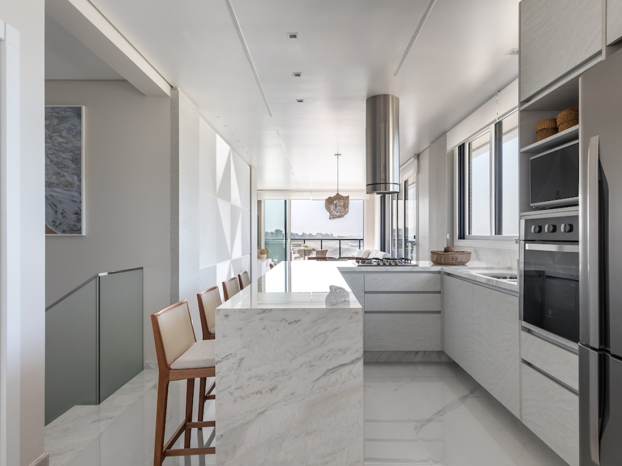 Como Escolher o Porcelanato Ideal para Sua Bancada de Cozinha