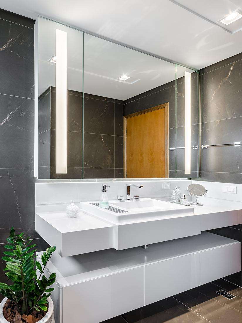 Bancadas de Porcelanato Suspensas: Soluções Inteligentes para Lavabos Pequenos