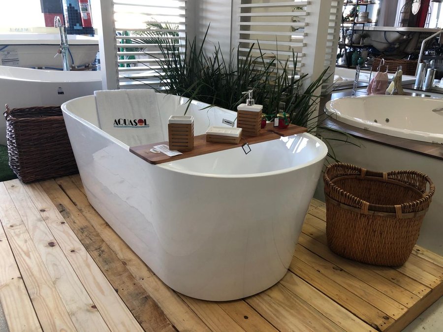 Banheira de Imersão Freestanding: Vantagens e Dicas de Instalação