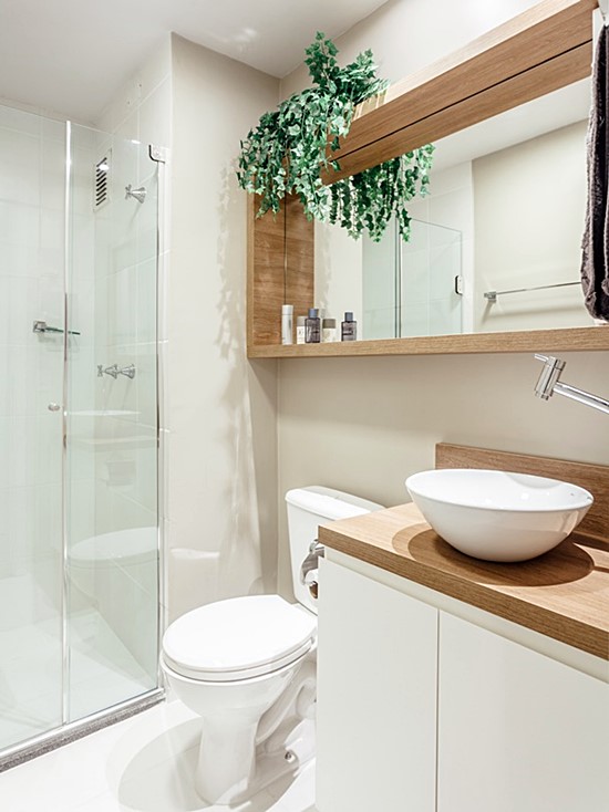 preço reforma banheiro branco madeira