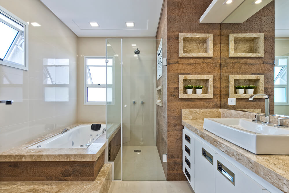 banheiro com banheira pequena