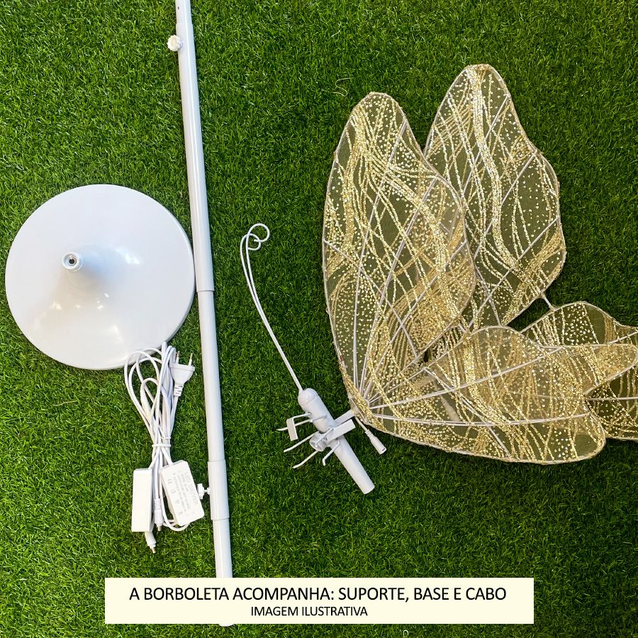 banheiro com decoracao de borboletas