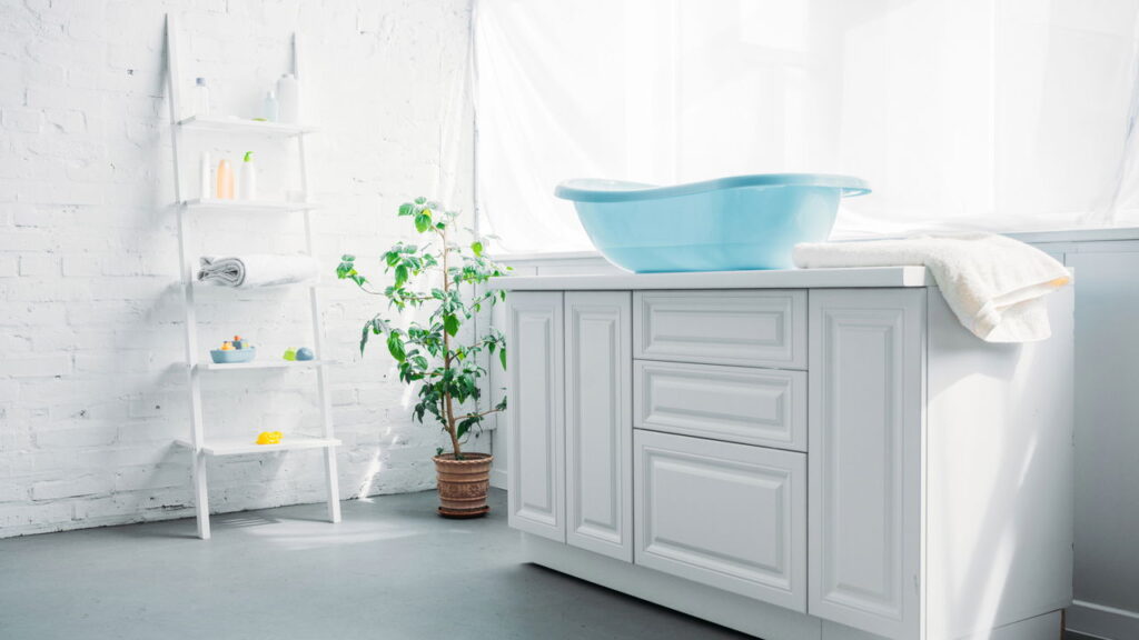 banheiro grego vs mediterrâneo