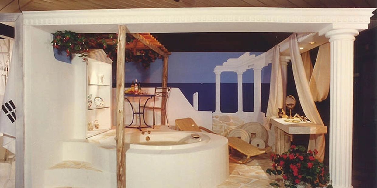 erros comuns decoração banheiro grego