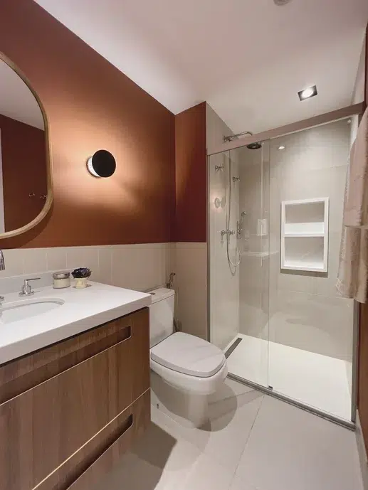 quanto custa pintar meia parede do banheiro