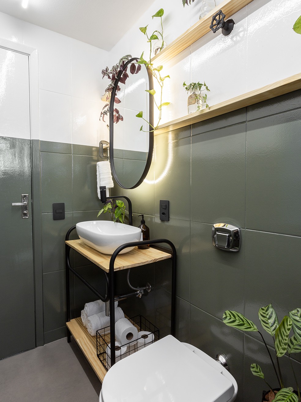 Manutenção e Durabilidade: Cuidados com a Pintura Geométrica em Áreas Úmidas