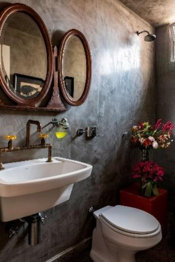 Iluminação e Acessórios: Detalhes que Transformam o Banheiro Rústico