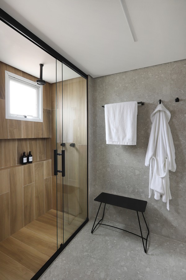 banheiro pequeno no porcelanato