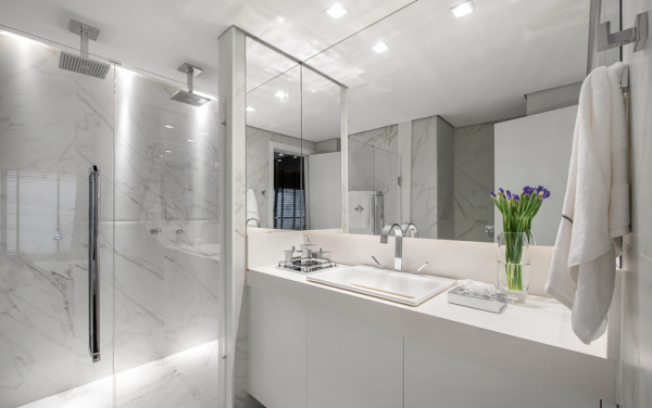 Como Evitar Vazamentos e Problemas de Manutenção em Duchas de Teto