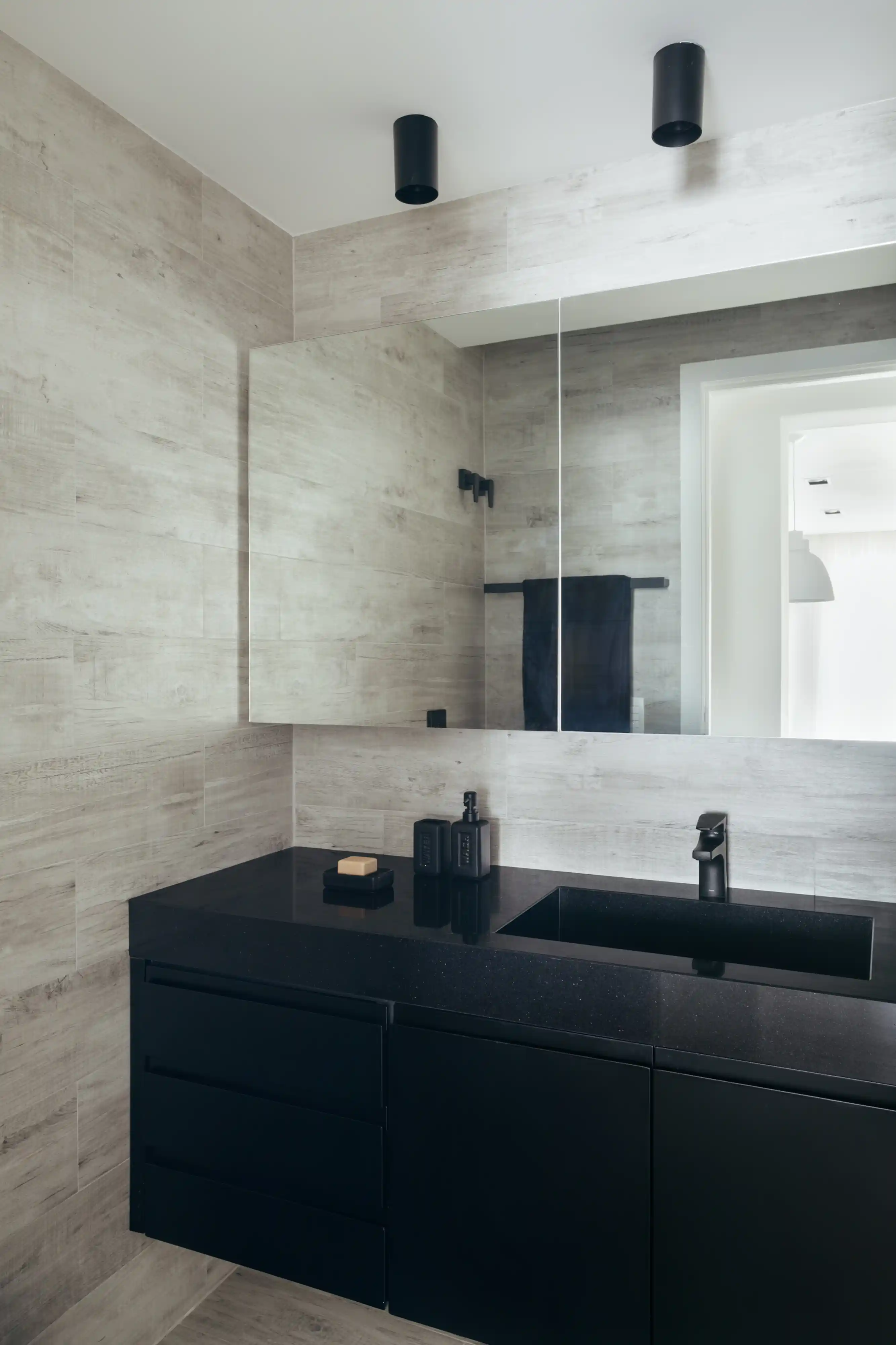 como escolher revestimento subway tile banheiro escandinavo