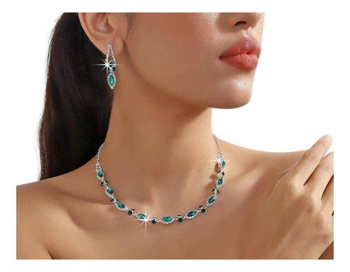 O brilho das zircônias e cristais: Qual a diferença e como escolher?