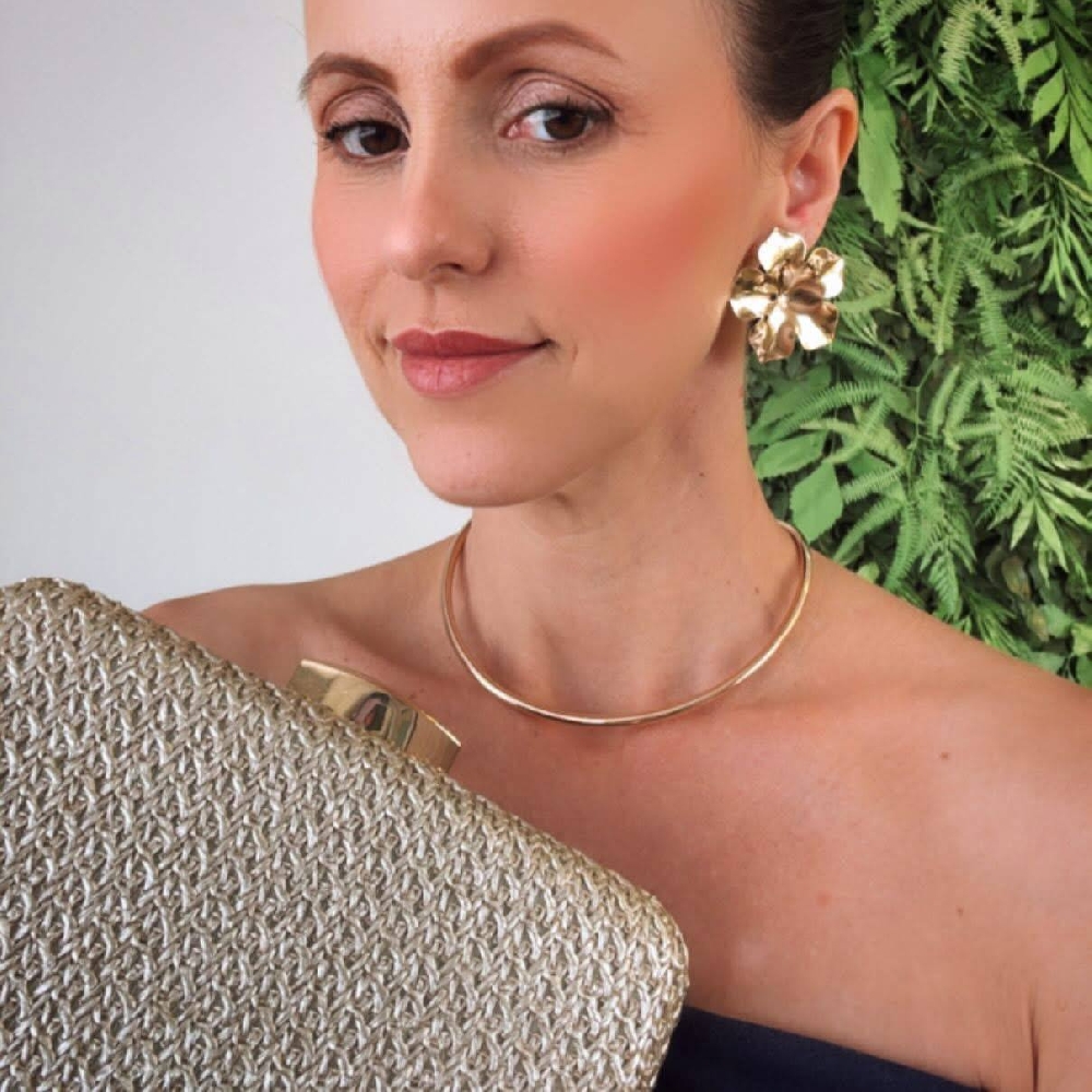 Como combinar bijuterias com vestidos de festa: Guia completo