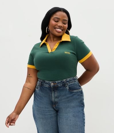 Blusa plus size com caimento fluido