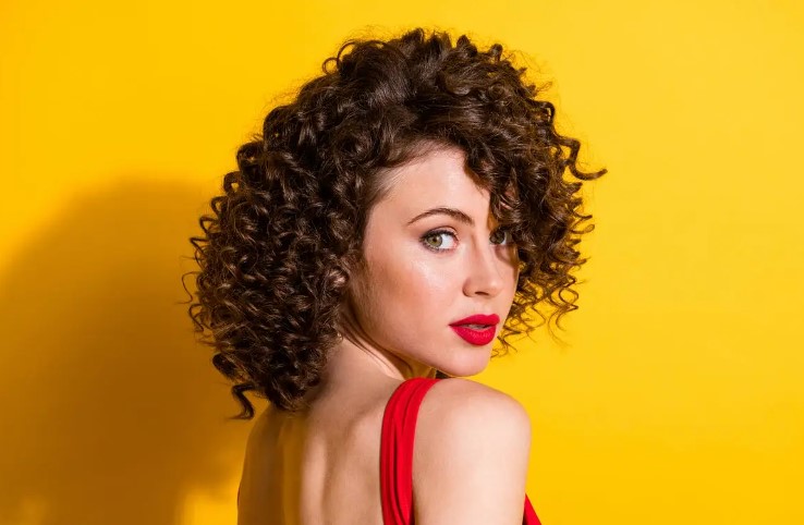 boca com batom vermelho