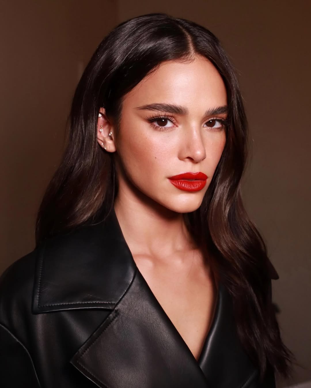 boca com batom vermelho