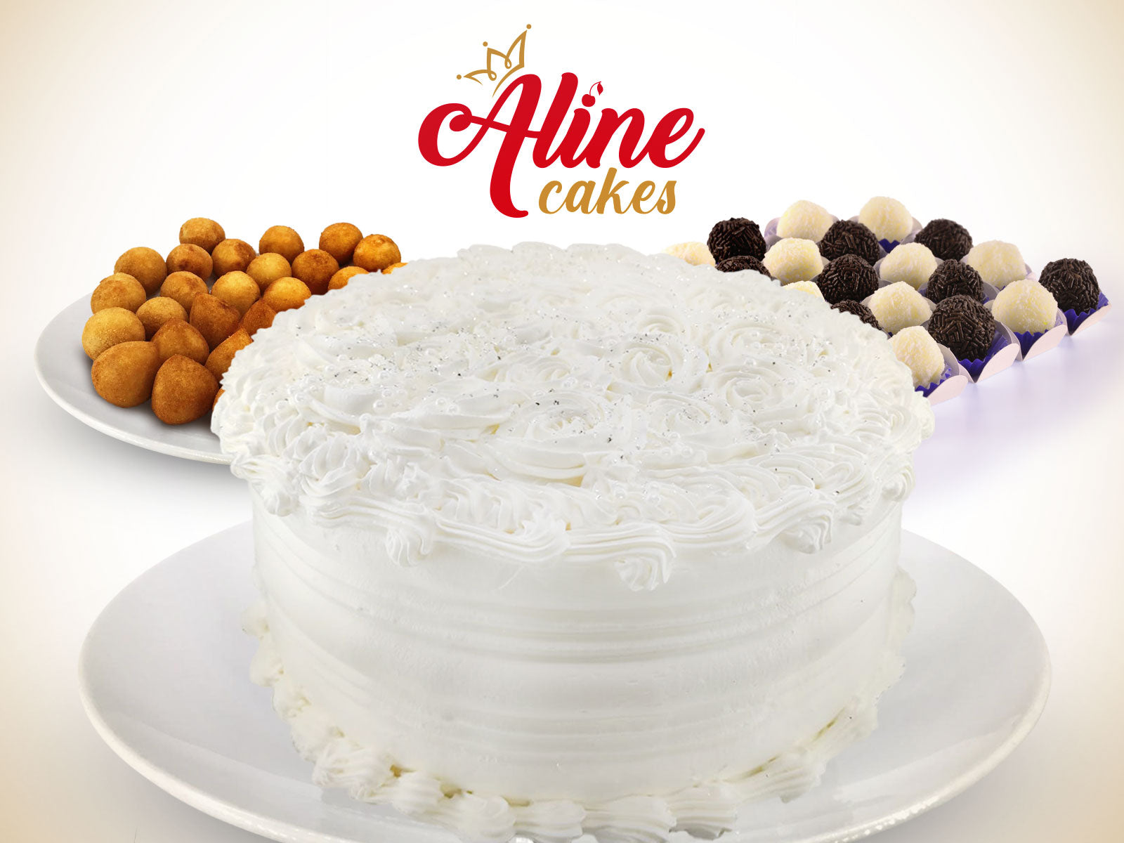 Bolo branco com bico de confeitar e chantilly