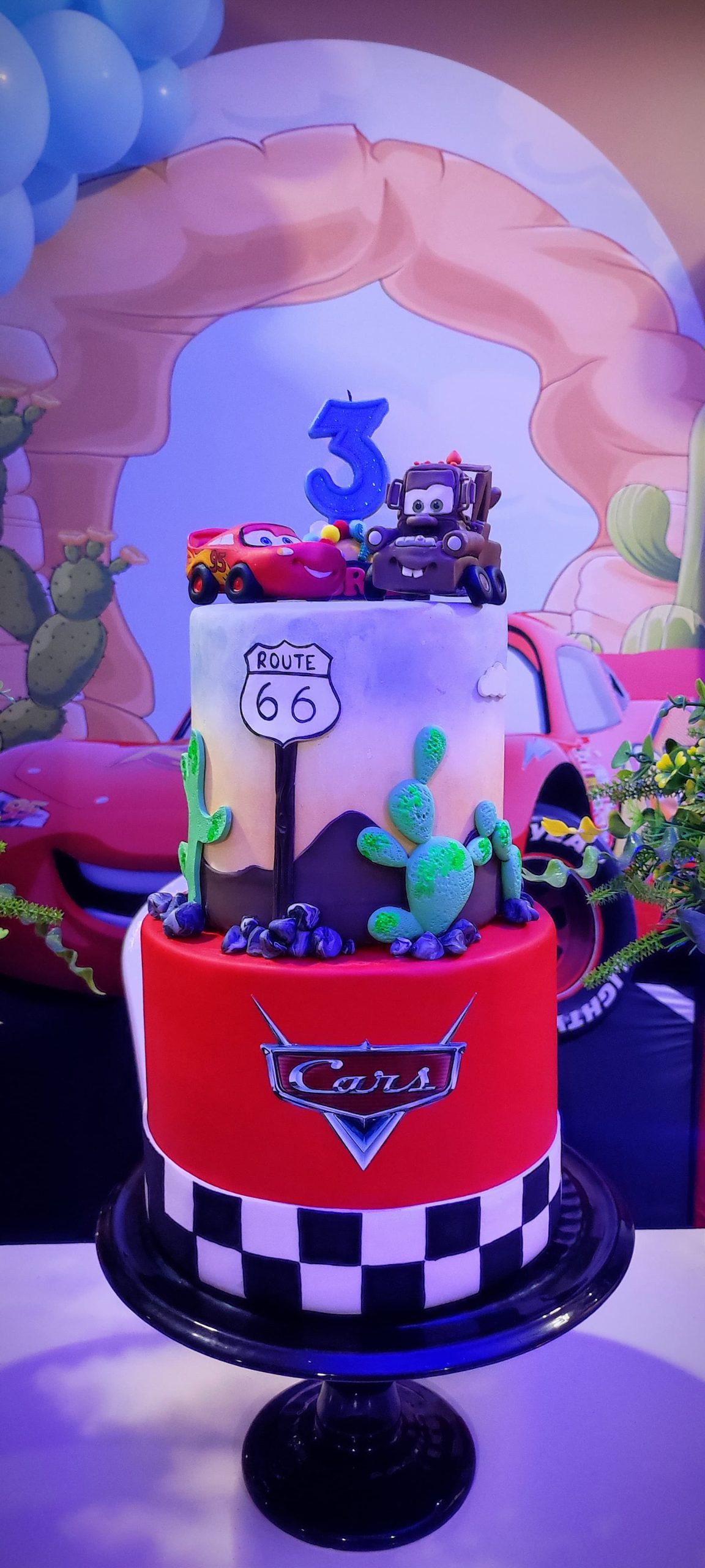 bolo de carros relâmpago mcqueen