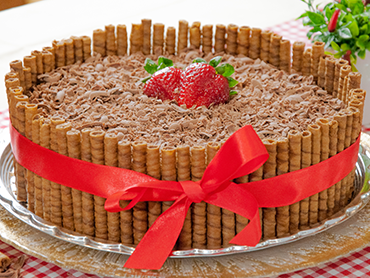 Bolo Decorado Com Biscoito Recheado