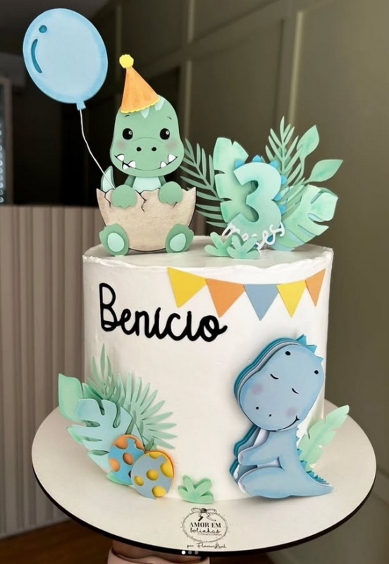 inspiração bolo dinossauro baby